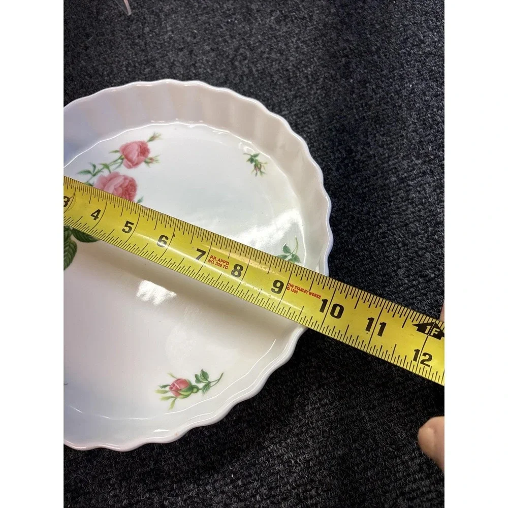 Vtg~Christineholm~Rose Patterned Porcelain~Quiche/Torte/Pie Dish 9.5